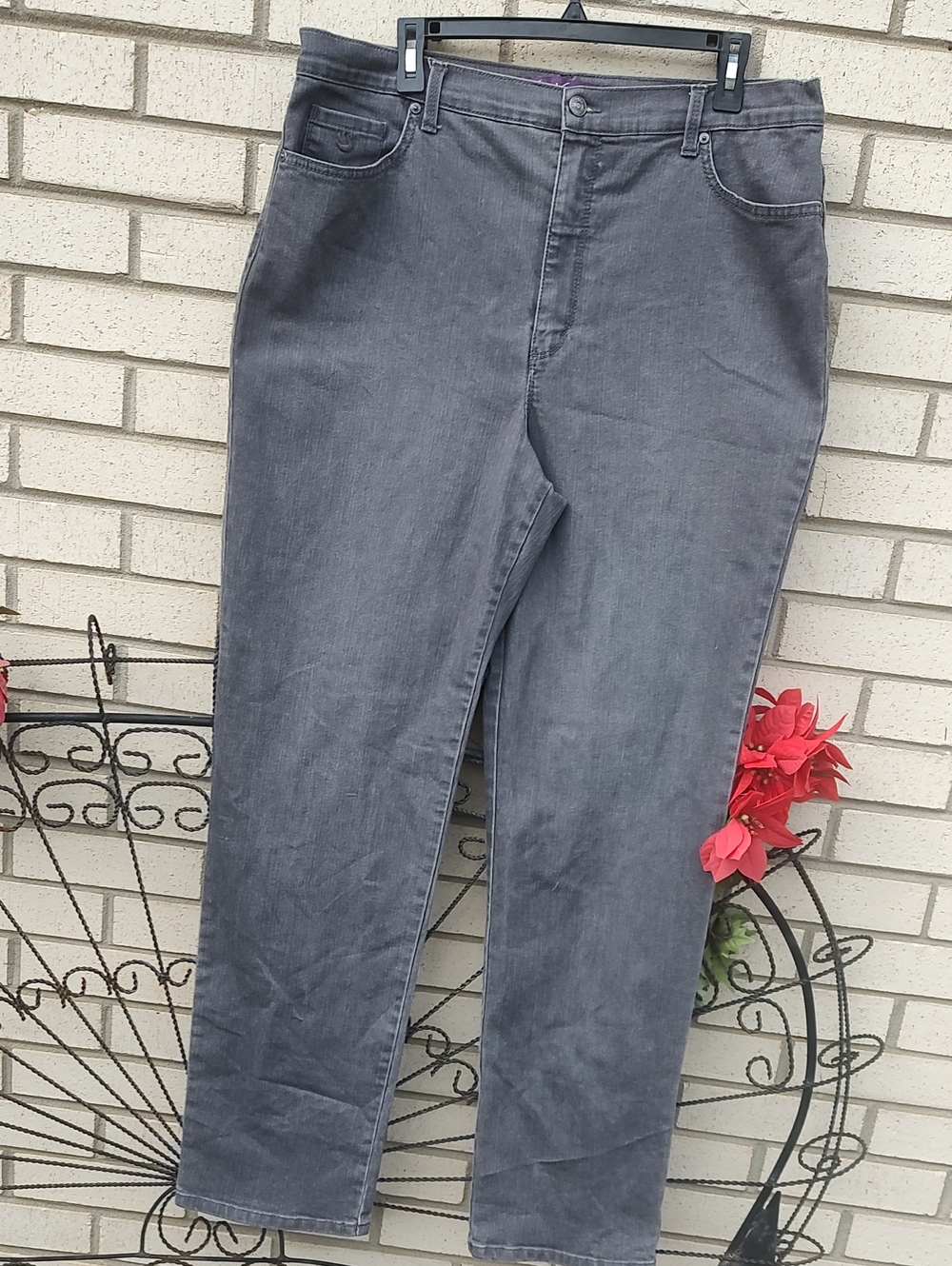Gloria Vanderbilt jeans